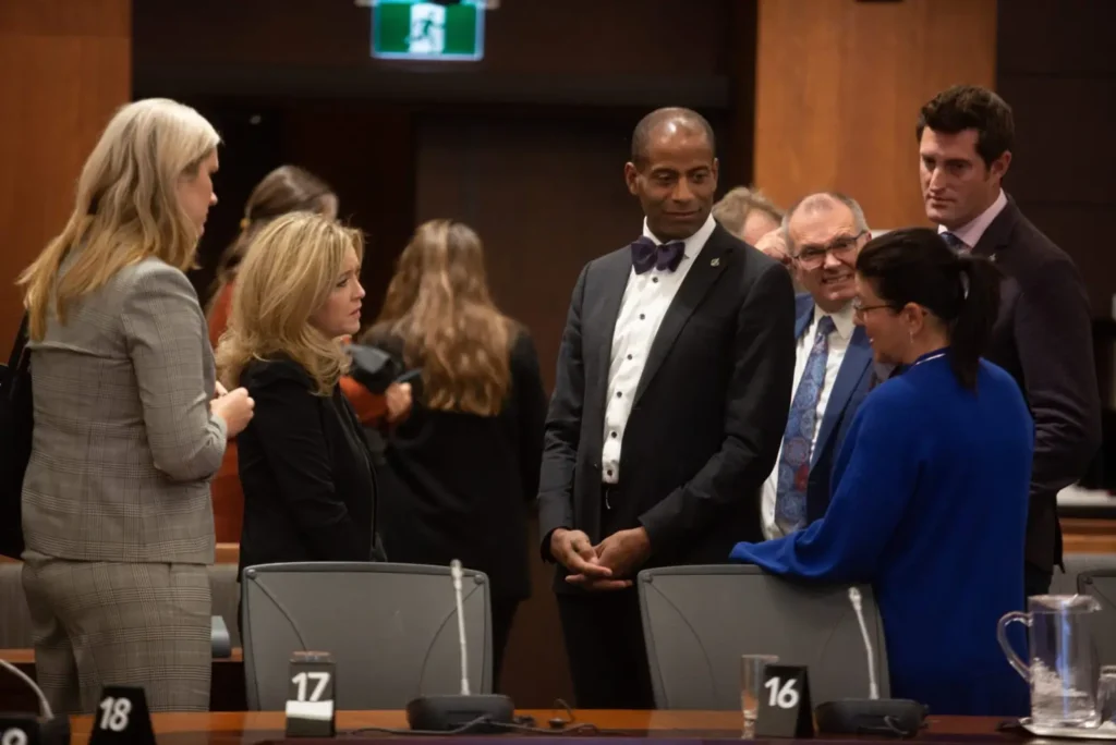 Catherine Clark and Jennifer Stewart - The Honest Talk