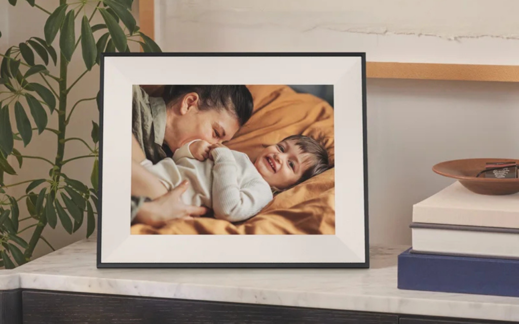 Aura Digital Photo Frame