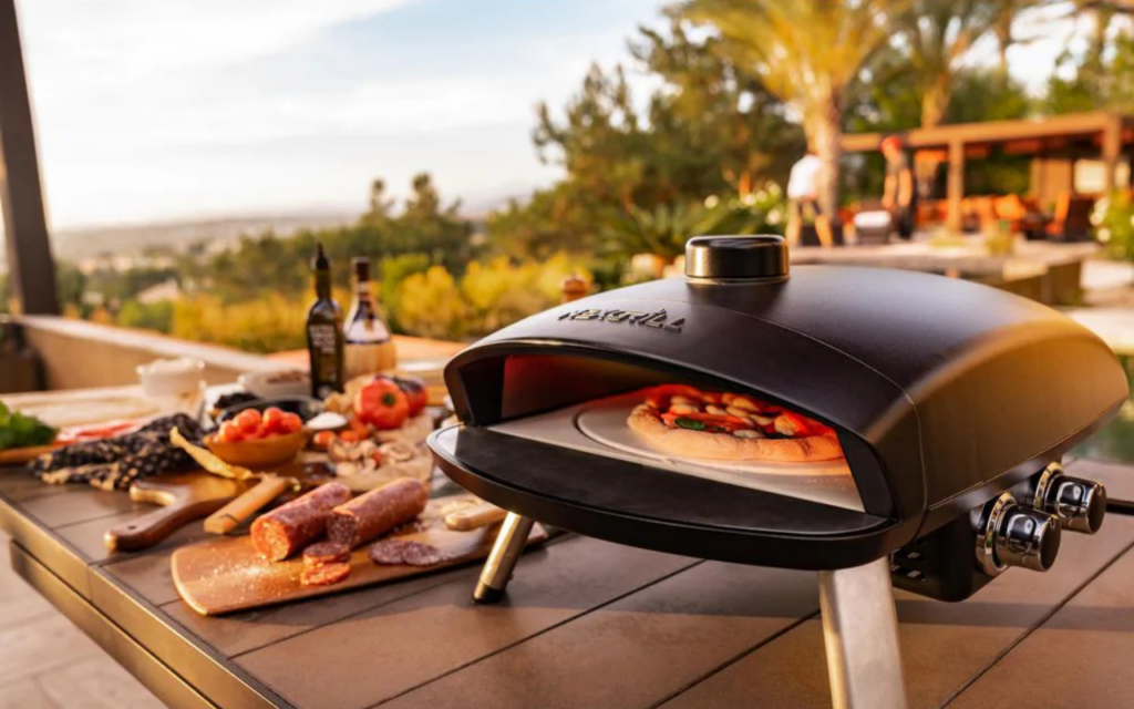 Father's Day gift: Backyard pizza oven